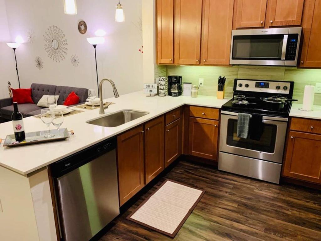 Downtown Apt Free Parking - Pool - Gym - Fully Kitchen Houston Exterior photo